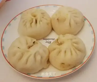 Pork omelet bun