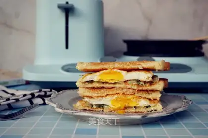 Egg cucumber sandwich