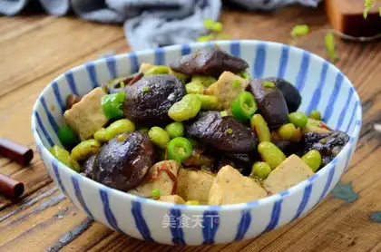 Tofu with mushrooms
