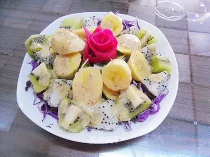 Pyramid blue fruit salad