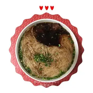 Smoked fish noodles