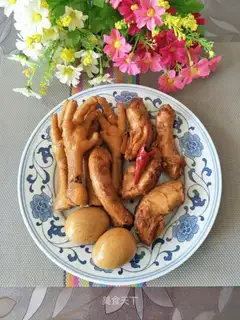 The chicken claws