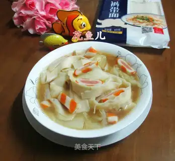 Shrimp cakes and noodles