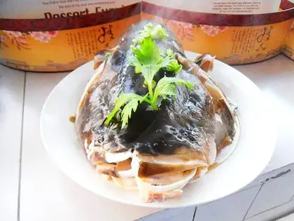 Snack fish head