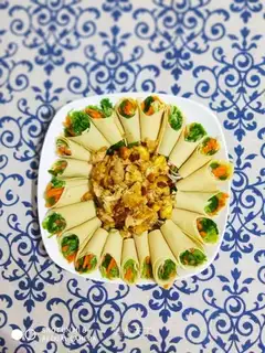 Egg and vegetable rolls