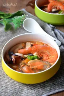 Korean pickle seafood soup