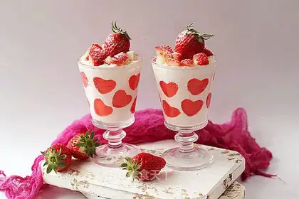 Strawberry yogurt