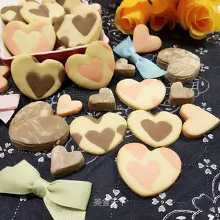 A heart-to-heart cookie