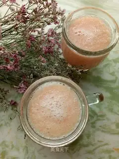 Red grapefruit juice