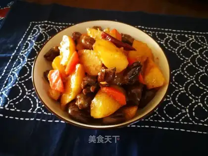 Chicken heart stew of potatoes