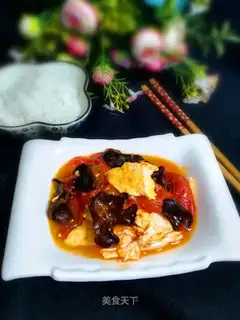 Tomato-mutal fried eggs