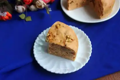 Carrot walnut hairloaf