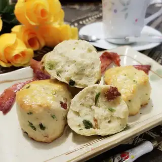 Onion bacon scon