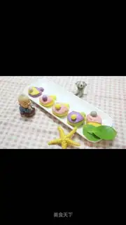 Five-colour ping-pong ball