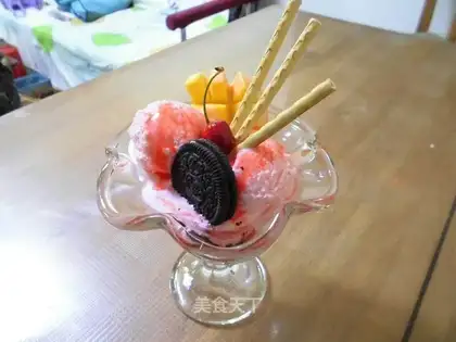 Easy strawberry ice cream