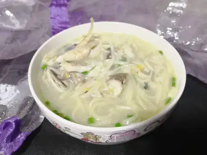 Noodle soup