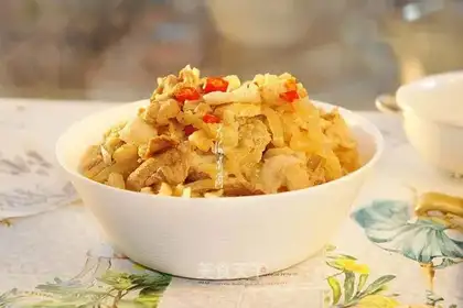 Sour pork stew, tofu