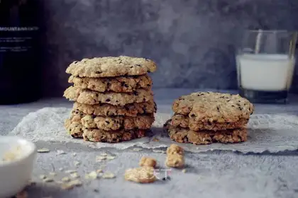 Sesame biscuit