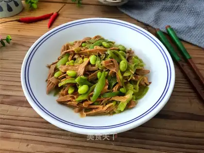 The green peppers are dry