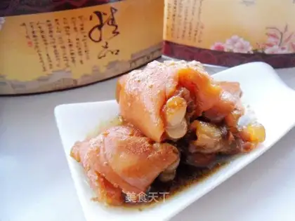 Honeyed pig hoof
