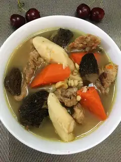 The lamb's bellybone soup