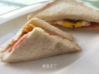 Potato ham sandwich
