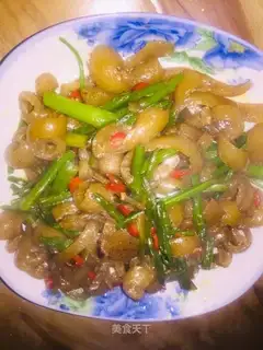 Celery with pig skin