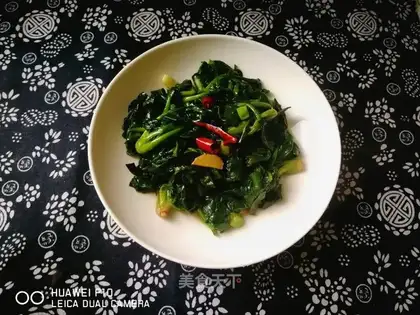 Scrambled spinach