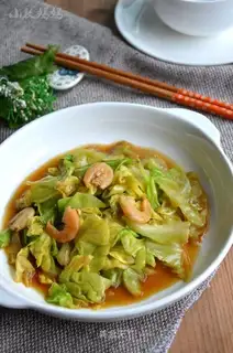 Pelican cabbage and shrimp