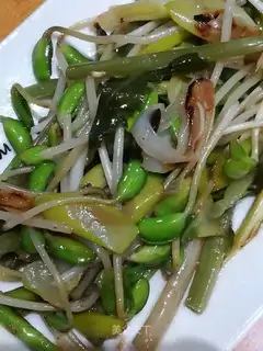 ♪ The sprouts in the snow ♪