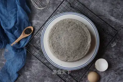 Black sesame steam cake