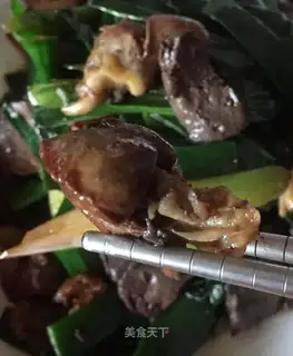 Garlic and chicken