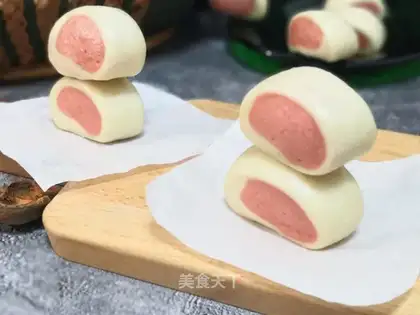 Double red buns