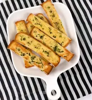 Garlic toast