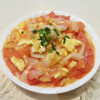 Big cabbage tomato fried eggs