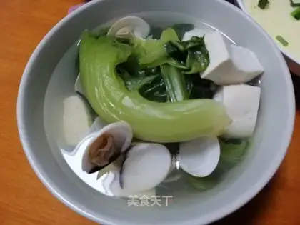 Mustard tofu clam soup