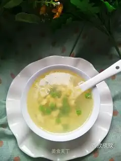 Sweet pea egg soup