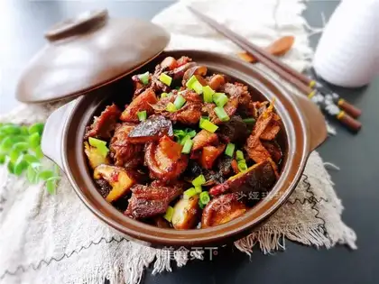Red-burned chicken