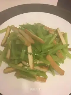 Celery dry