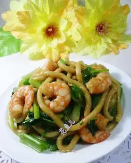 Shrimp celery fried noodles
