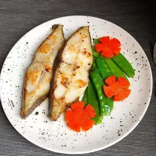Fried halibut