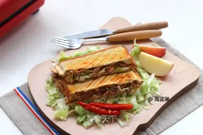 Tuna sandwich