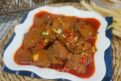 Spicy pig blood