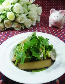 A fragrance with eggs