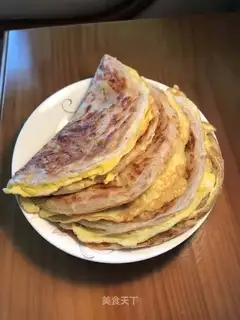Homemade hand grab cake
