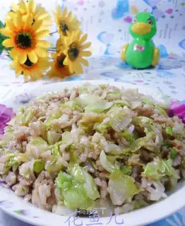Shrimp sauce and cabbage