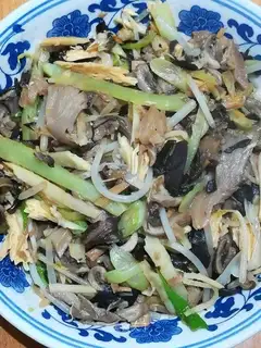 The fungus mushrooms