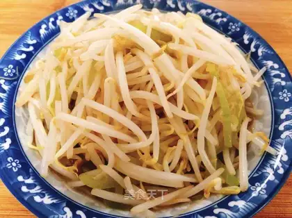 Jealous green bean sprouts