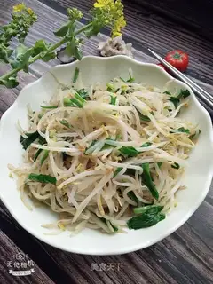 Green bean sprouts