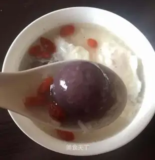 Wine and soup